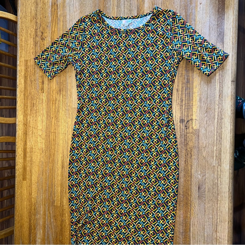 LuLaRoe Women Small Julie Fall Multicolor Geometric Half Sleeve Round Neck Dress